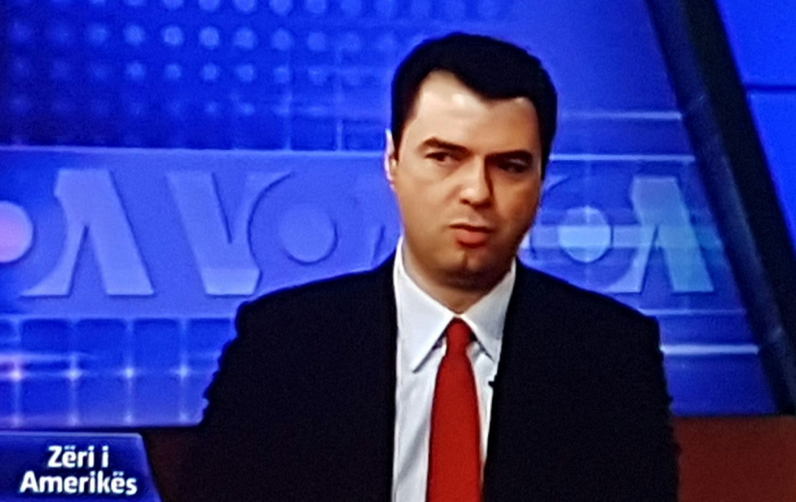 Basha përplaset me gazetarin e “Zëri i Amerikës” për zgjedhjet