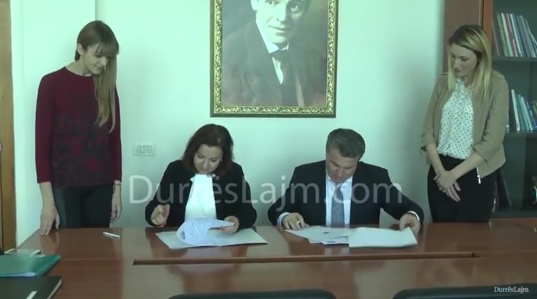 Durrës, UAMD dhe “Luarasi” nënshkruajnë marrëveshje bashkëpunimi (VIDEO)