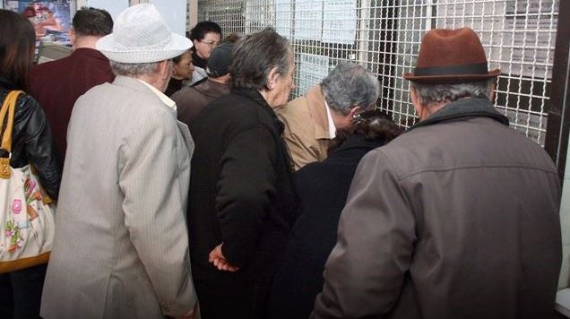 Procedohen 10 persona nga Durrësi e Burreli, mashtruan për pensionet