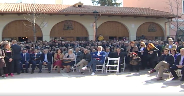 Tahiri shfaqet plot buzëqeshje me Ramën e Veliajn