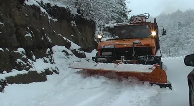 “Çmendet” moti, borë në prag pranvere