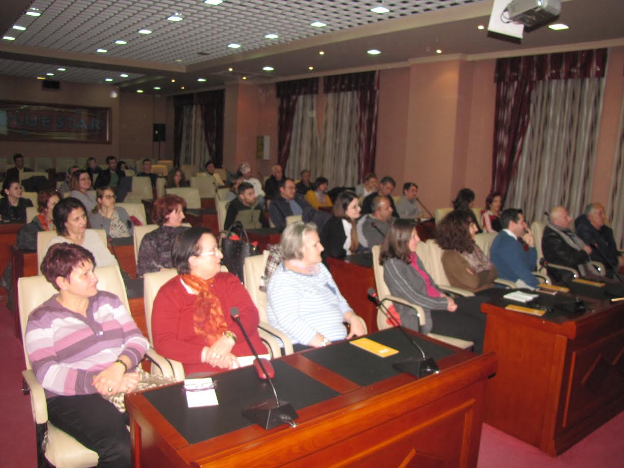 “Sfida për Shqipërinë” tenton sfidën në Durrës