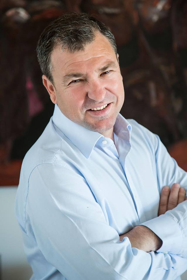 Shpërthen Vangjush Dako: Ti je një kuçkë profesioniste