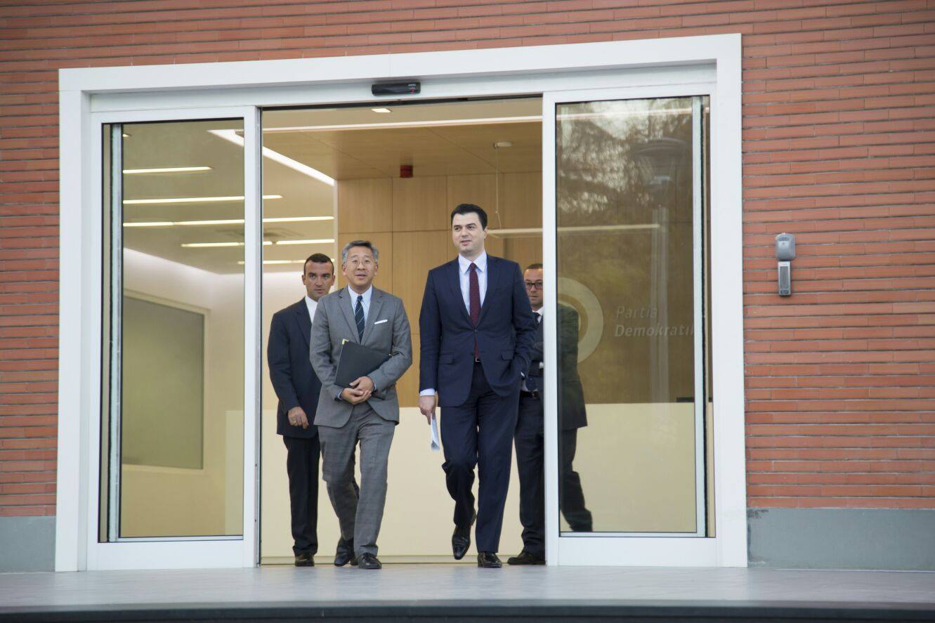 Paradite takimesh, Lu dhe e Arvizu nga Basha te Meta