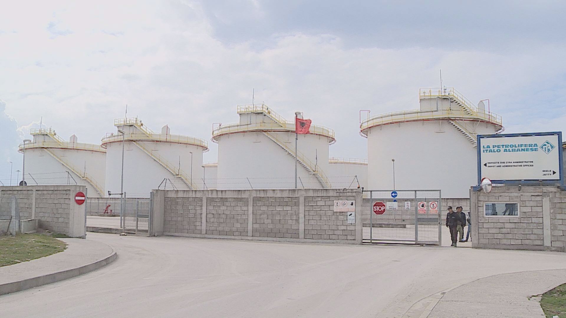 Si hyn nafta në Shqipëri e Kosovë me certifikata false