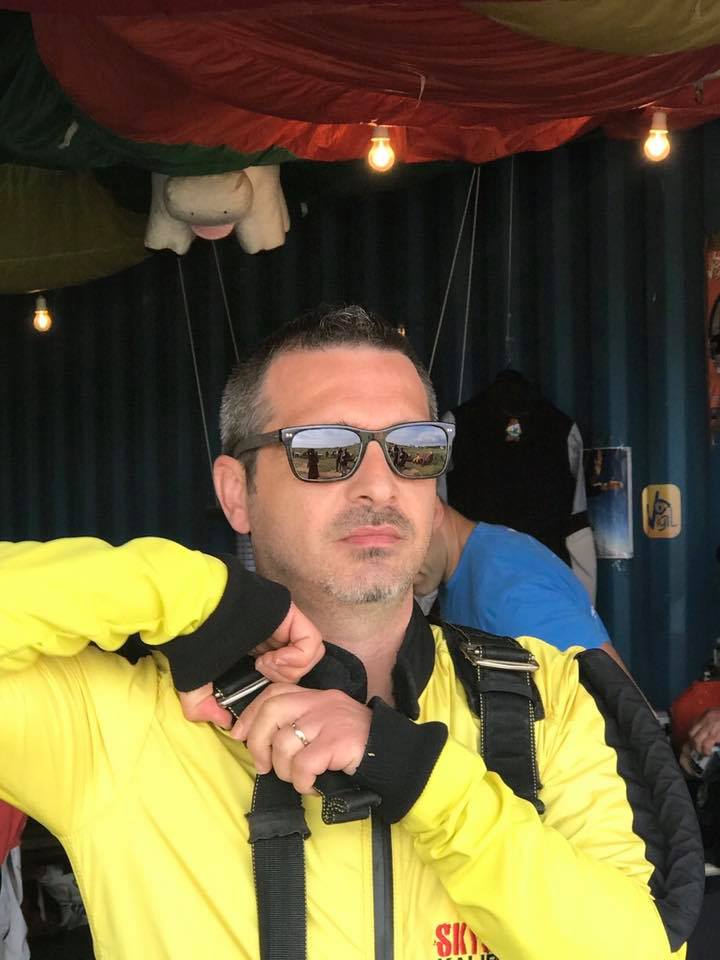 Saimir Tahiri në një aventurë të guximshme, s’e keni parë kurrë kështu (FOTO)