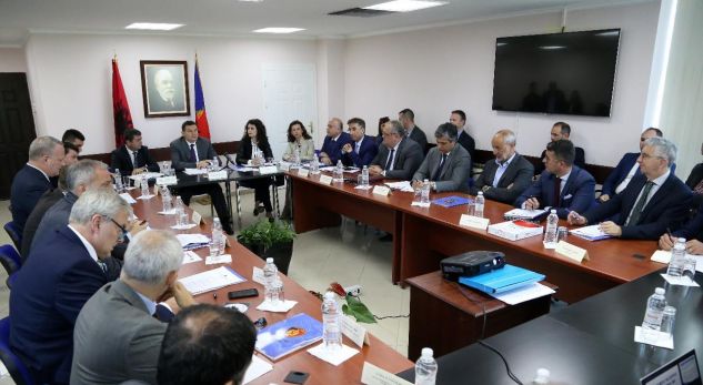 Çako: Këtë vit luftojmë maksimalisht kanabisin