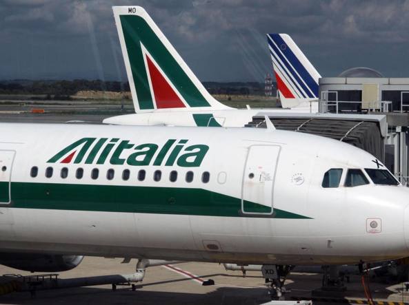 Alitalia në grevë 24-orëshe, anulohen 60% e fluturimeve