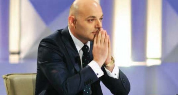 A e vështirësoi Gabriel, negocimin në Tiranë?