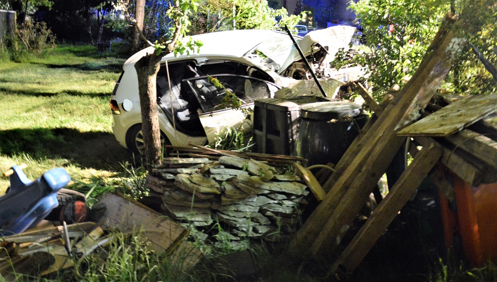 Aksident i frikshëm/ Adoleshenti shqiptar vdes, 3 të tjerë në gjendje të rëndë (FOTO & VIDEO)