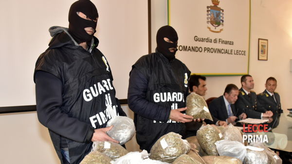 EMRAT/ Zbardhen dënimet për shqiptarët, pjesë e organizatës së drogës