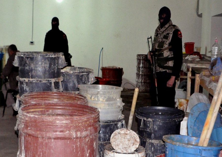 Artan Hoxha: Në Shqipëri janë 20 grupe kriminale që kanë laboratorë droge