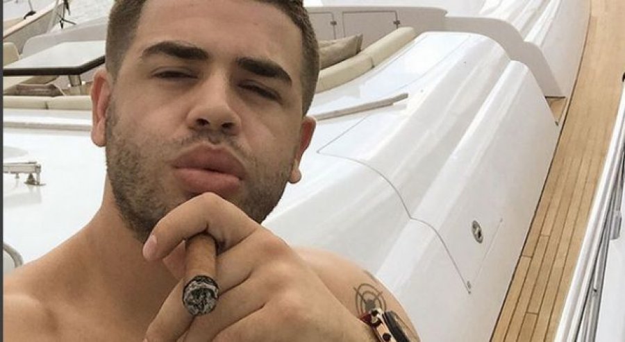 Noizy gënjehet keq për 1 Prill nga Erik Fullani