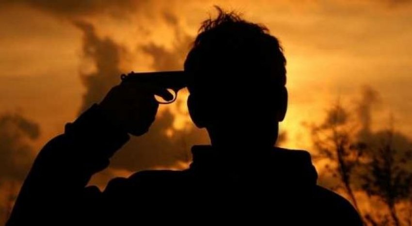 Qëllon veten me plumb në kokë, policia gjen letrën e lamtumirës