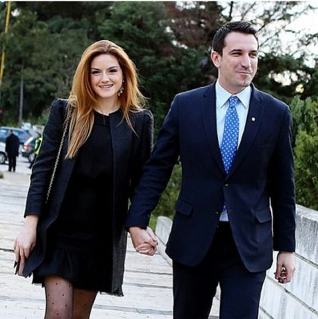 Zbulohet pasuria/ Veliaj shlyen kredinë, Ajola shet apartamentin 88 mijë euro