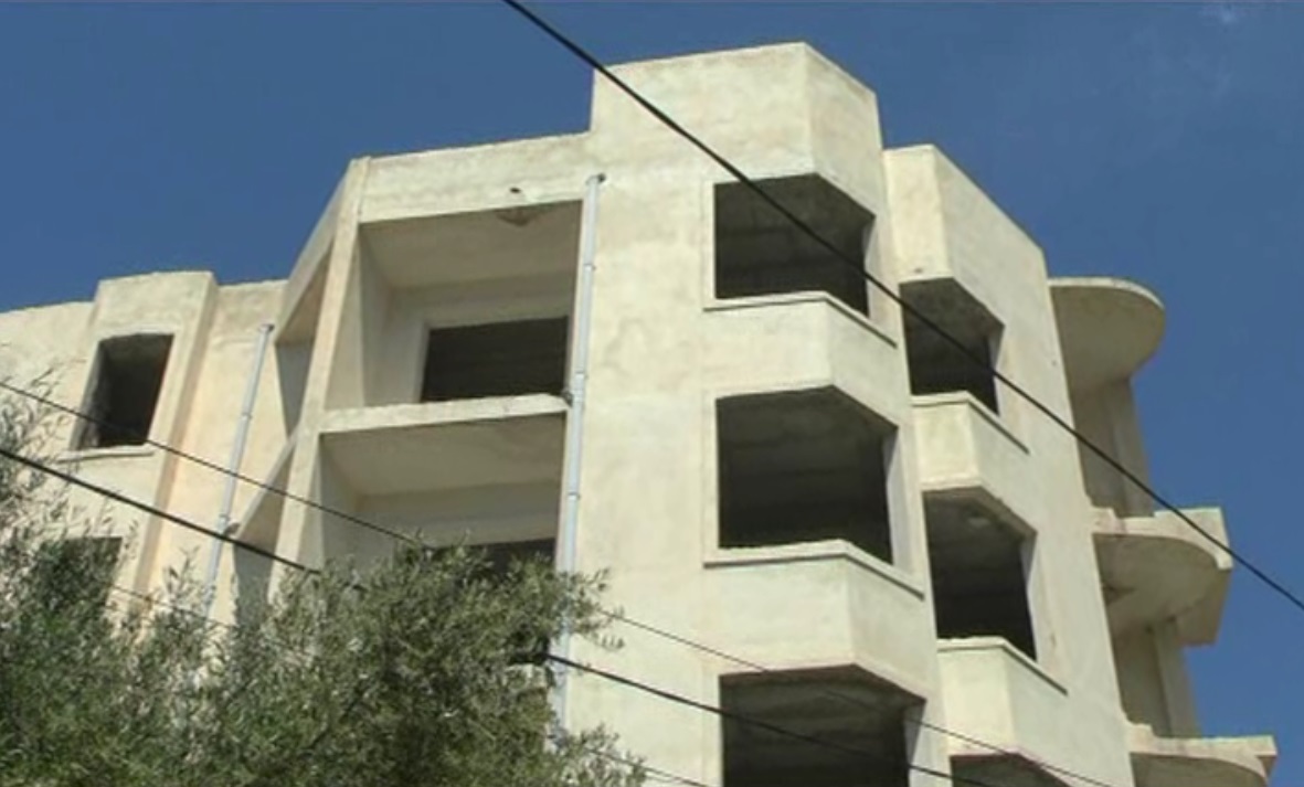 INUK bëhet gati për të shembur një godinë 4-katëshe