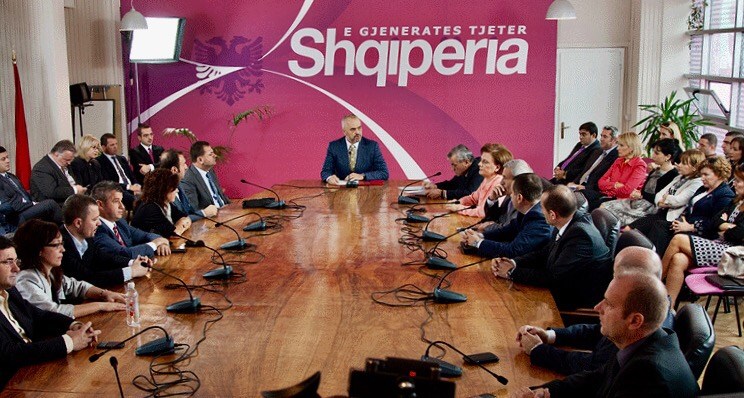 27 deputetët që Rama i la jashtë liste (Emrat)