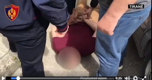 Emrat/ Shpërndanin kokainë, kapen mat