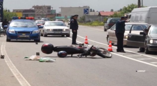 Makina përplas për vdekje punonjësin e postës, vdes në vend