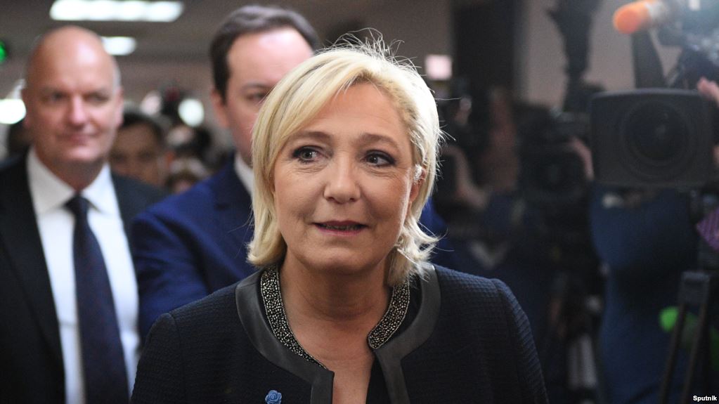 Zgjedhjet presidenciale në Francë/ Marine Le Pen jep dorëheqjen