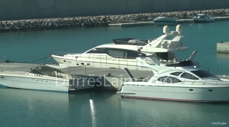 Skandali në Durrës, porti i peshkimit mbahet “peng” nga jahtet luksoze (FOTO & VIDEO)