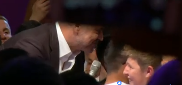 Çfarë i ndodhi në Durrës? Rama ndërpret fjalimin (VIDEO)