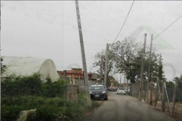 Gjendet i varur në pemë një shqiptar në Itali