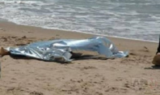 Trupat e pajetë të dy peshkatarëve italianë dalin në bregun shqiptar