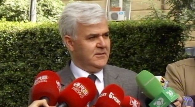 Drogë në Durrës dhe Lezhë, reagon ministri Xhafaj