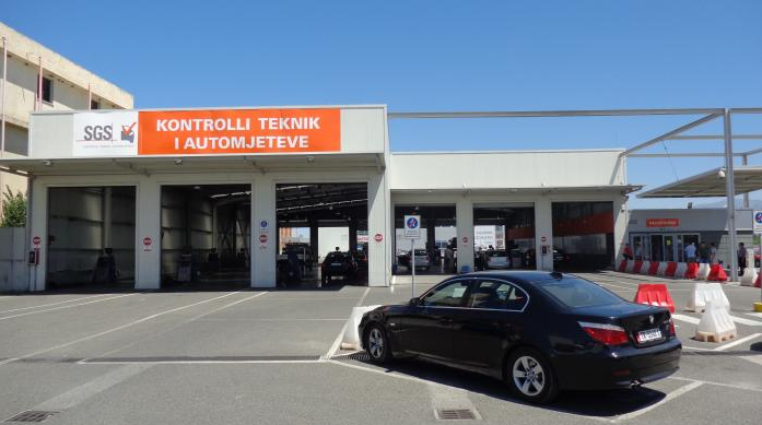 Kalonin makinat në kolaudim me lekë, pranga inspektorëve