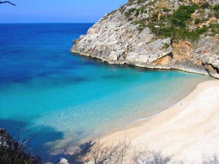 Ky plazh shqiptar renditet ndër më të bukurit e Europës