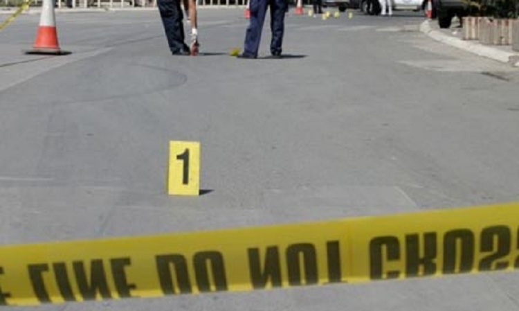 Aksidentoi babë e bir dhe i la në rrugë, arrestohet 53-vjeçari