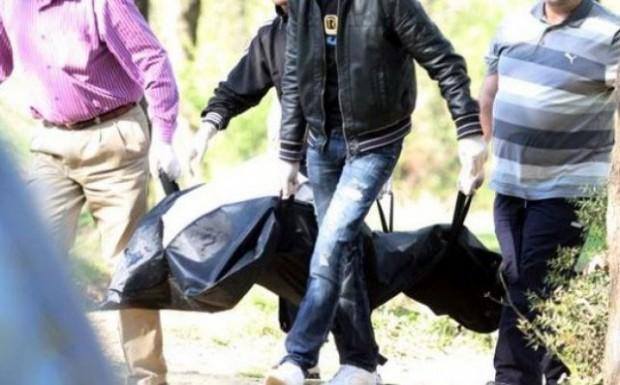 Jetonte i vetëm, gjendet i dekompozuar në oborrin e shtëpisë