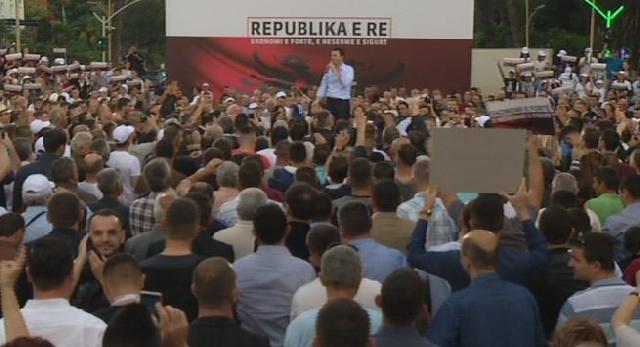 Helmimi i protestuesve, mostra gjaku në Gjermani për gjetjen e substancës