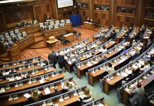 Opozita, mocion mosbesimi qeverisë së Kosovës