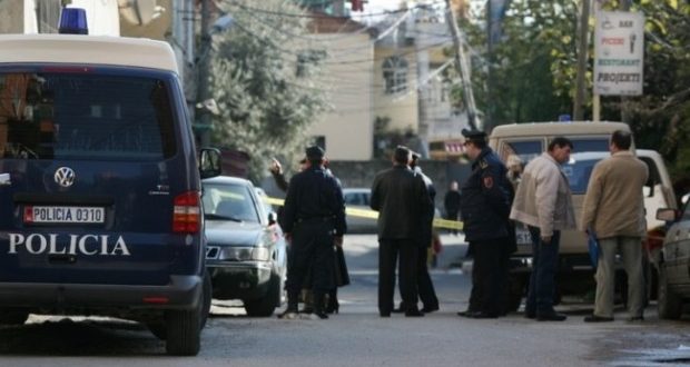 Kryefamiljari i jep fund jetës