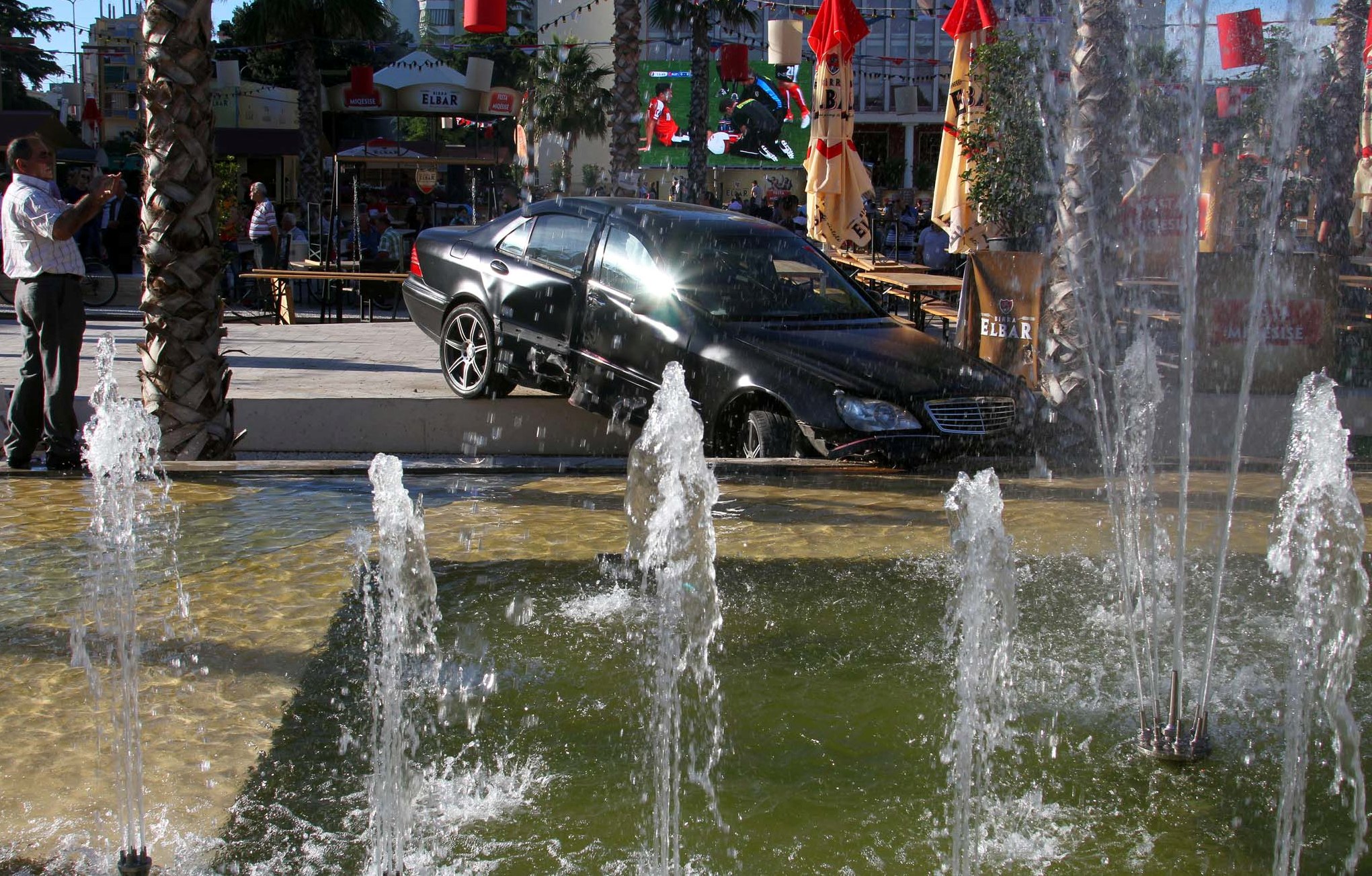 Jeta e durrsakëve është në rrezik nga këta shoferë!