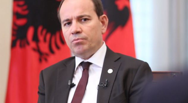 Nishani: Si zbulova se unë, familja dhe të afërmit e mi përgjoheshim!