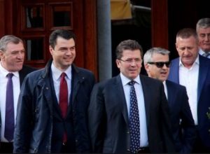 Marrëveshja e PD-së me 5 aleatët, zbardhet numri i kandidatëve të Agron Dukës