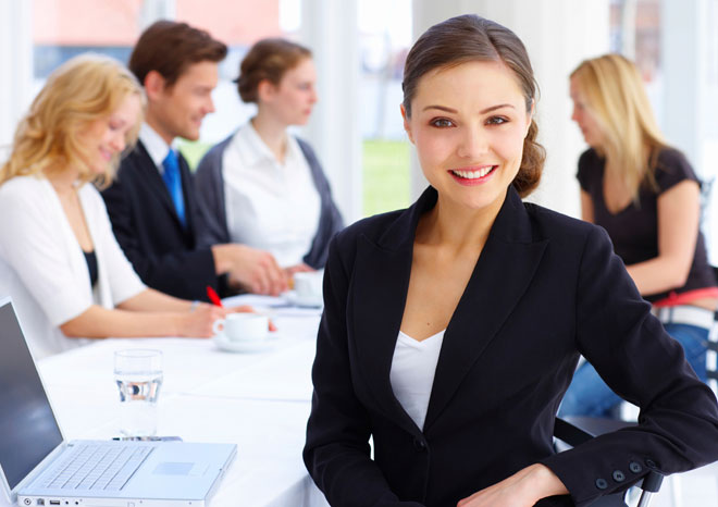 Si të bëni përshtypje të mirë në punën tuaj të re