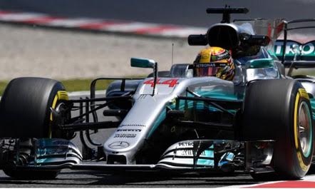 Hamilton, “pole position” në Spanjë, Vettel i dyti