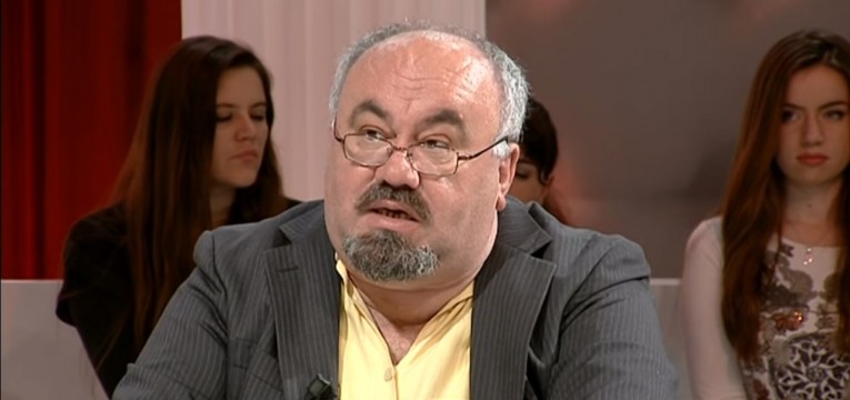 Ja sa mund të dënohet gazetari Myftaraj