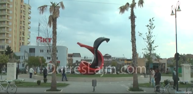 Demokratët e Kavajës: Në Tiranë për të shembur qeverinë (VIDEO)