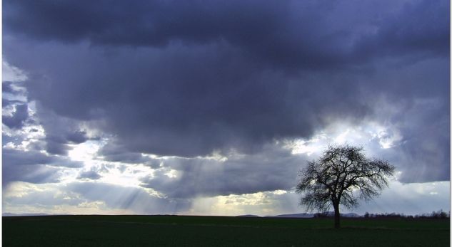 Ndryshon moti, pasdite do të bjerë shi