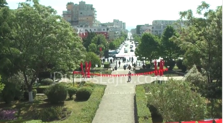 Si do të transformohen dy nga sheshet kryesore të Durrësit (FOTO & VIDEO)