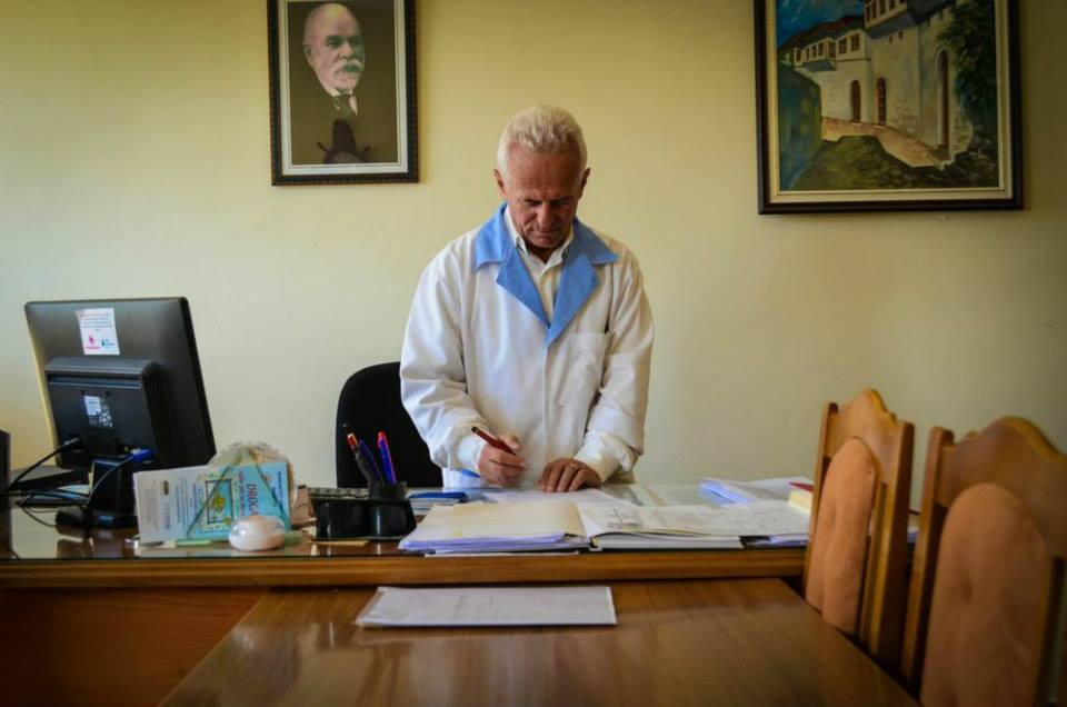 Zbardhen dëshmitë/ Nxënëset: Drejtori na ngacmoi seksualisht në korridor