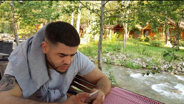 “Reperi më i mirë”, Noizy: O legjenda e humorit (FOTO)