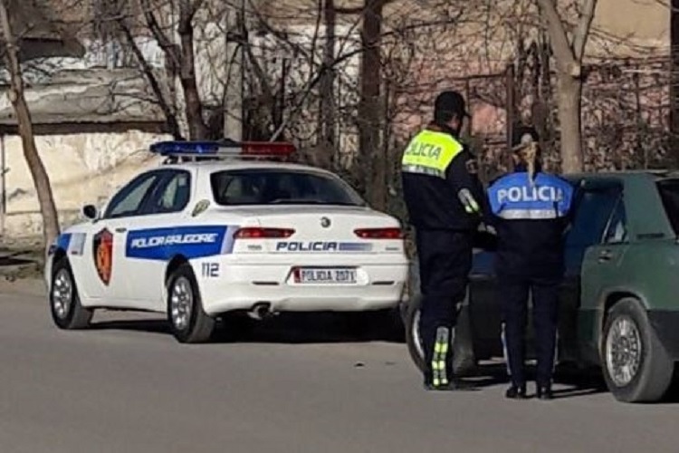 Vuri 10 mijë euro gjobë, i forti nga Tropoja “luftë” me policinë