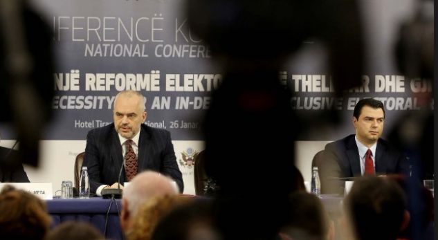 Palët drejt zgjidhjes së krizës politike, mund të shtyhen zgjedhjet