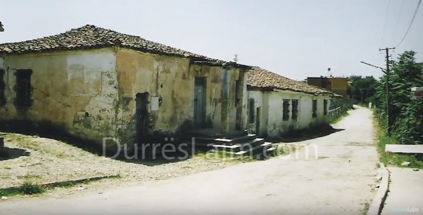 Shkolla e parë shqipe e Durrësit, kthehet në stallë bagëtish (VIDEO)